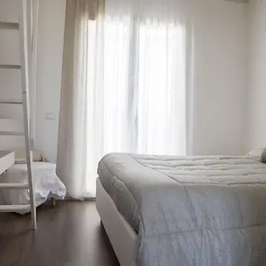 Affittacamere Home Suites Home, Salionze